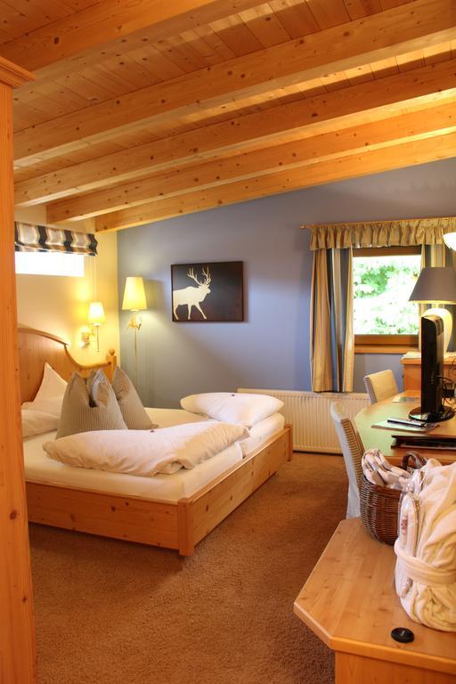 Hotel Kirchenwirt Reith im Alpbachtal Esterno foto