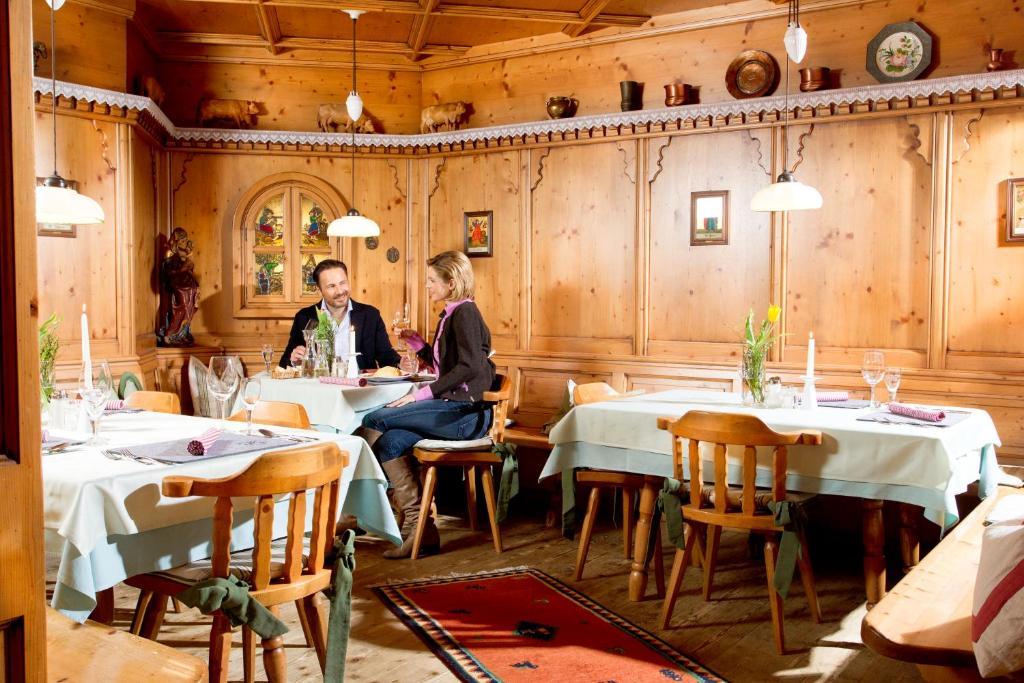 Hotel Kirchenwirt Reith im Alpbachtal Esterno foto